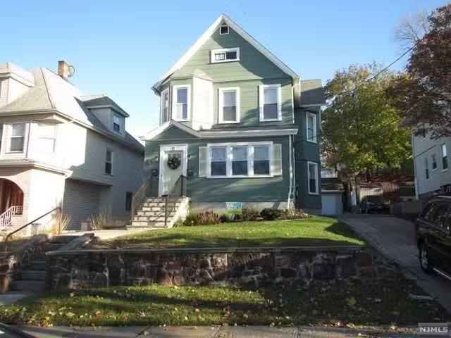 Condo for rent in Passaic