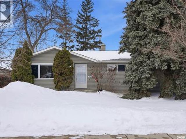 House for sale in Saskatoon, Saskatchewan