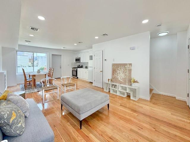 House for sale in Union City, Hudson County