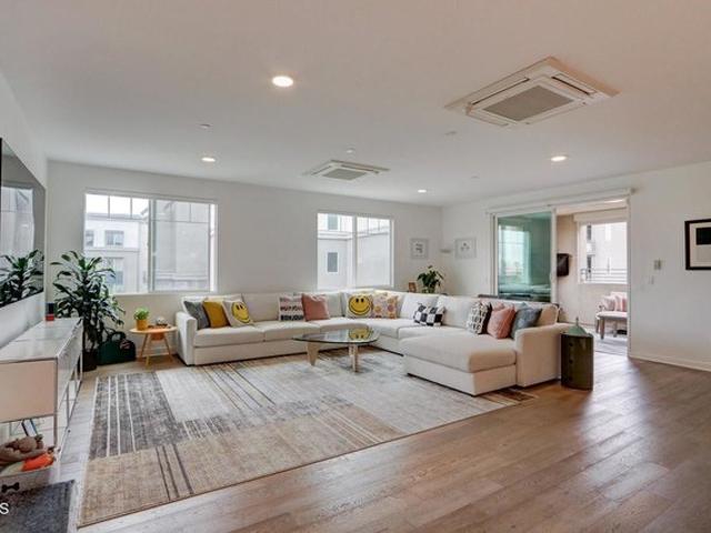 Condo for sale in Oxnard, California