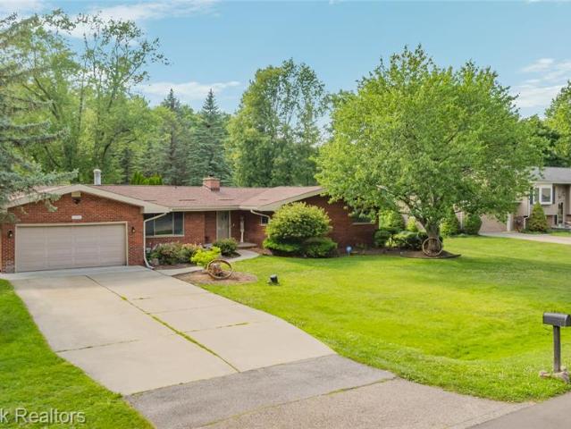House for sale in Denison Acres, Rochester Hills