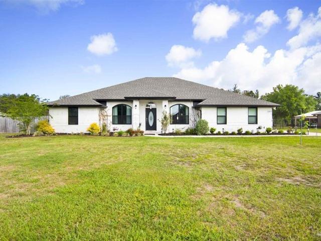 House for sale in Pace, Florida