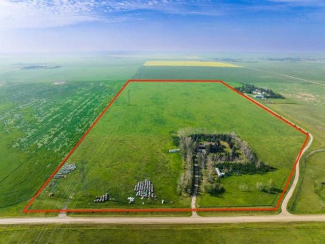 Farm for sale in Airdrie, Alberta