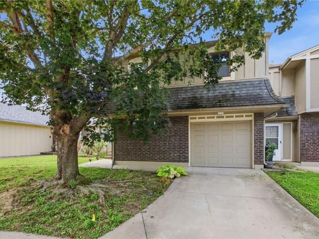 Townhouse for sale in Blue Springs, Missouri