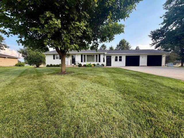 House for sale in Whiteside, Illinois