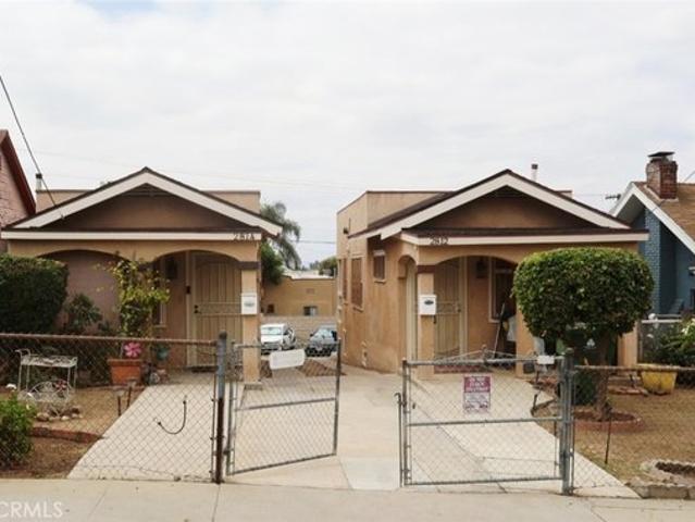 House for sale in East Los Angeles, Canoga Park