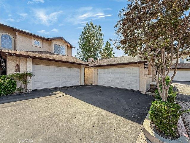 Townhouse for sale in Canyon Country, California