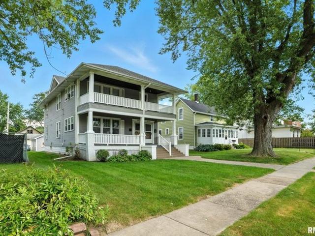 House for sale in Davenport, Iowa