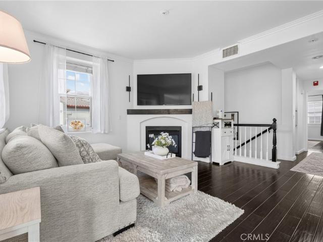 Condo for sale in Copper Hill, Santa Clarita