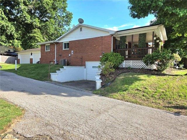House for sale in Vienna, West Virginia