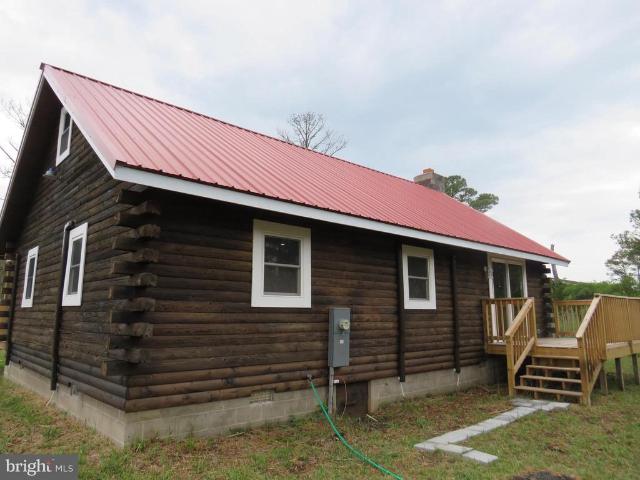 House for sale in Crisfield, Maryland