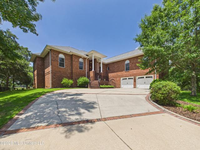 House for sale in Ocean Springs, Mississippi
