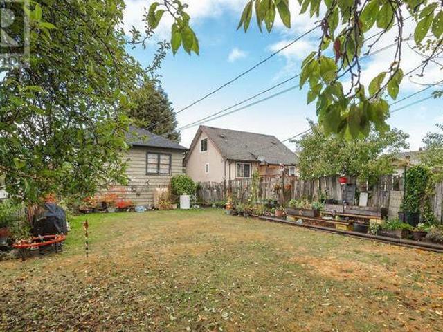 House for sale in Clayoquot, British Columbia