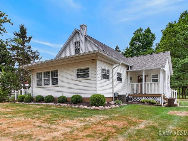 House for sale in Lowell, Michigan