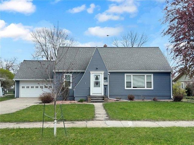 House for sale in Slayton, Minnesota