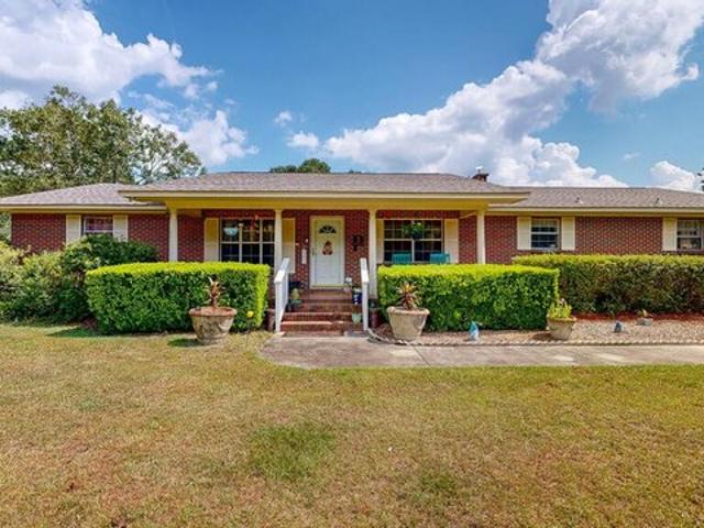 House for sale in Newville, Alabama