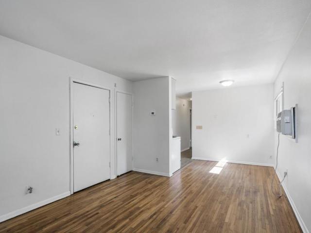 Apartment for rent in Hennepin, Minnesota