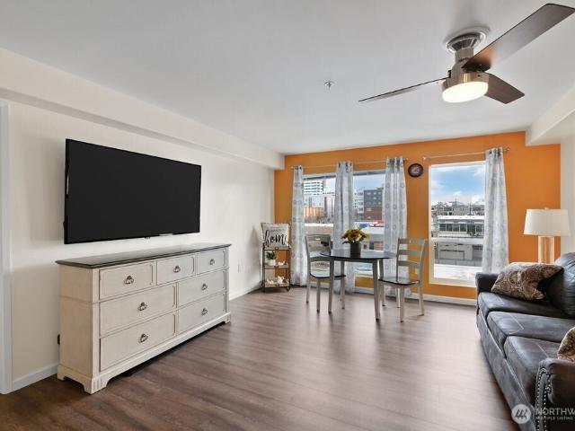 Condo for sale in Bayside, Everett
