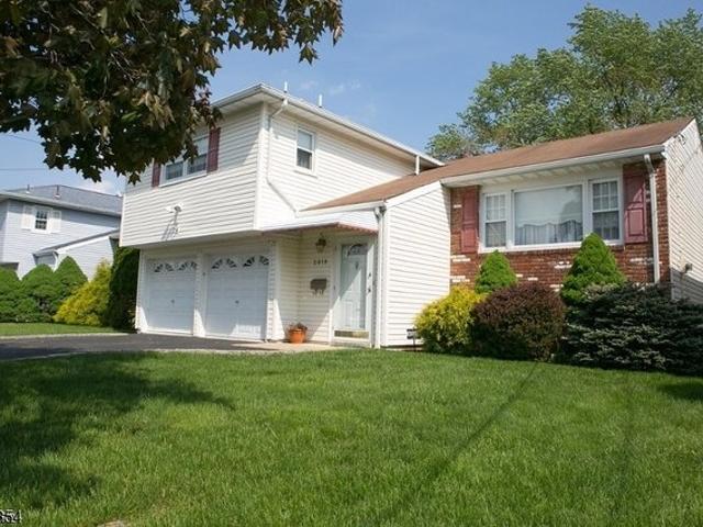 House for sale in Asbury, New Jersey