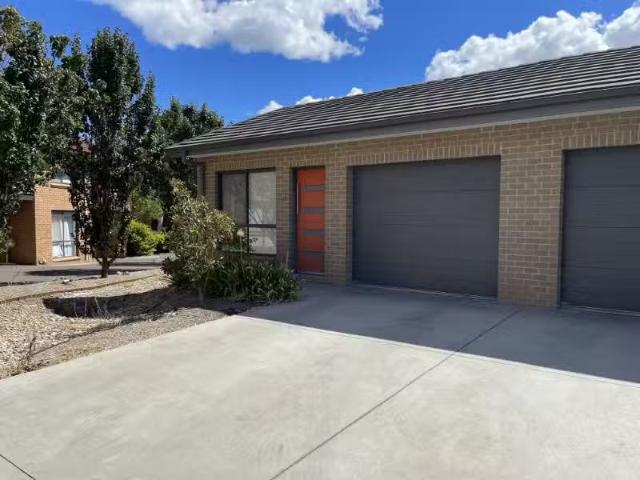 Apartment for rent in Piallamore, New South Wales