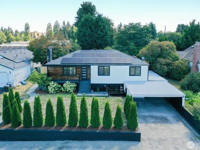House for sale in University Place, Washington