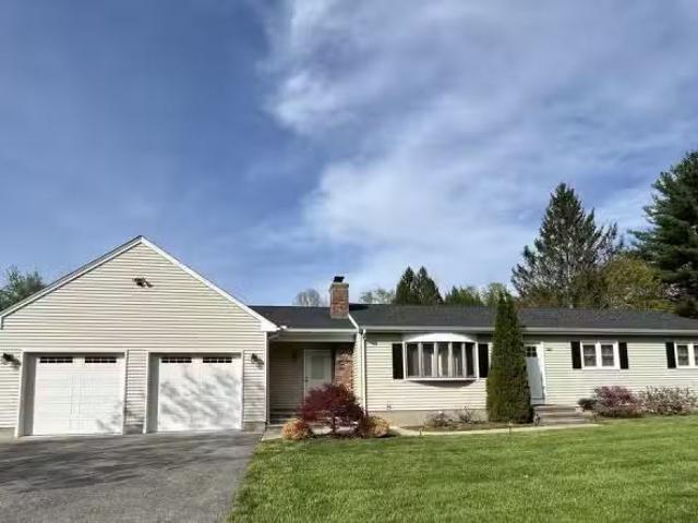 House for rent in Enfield