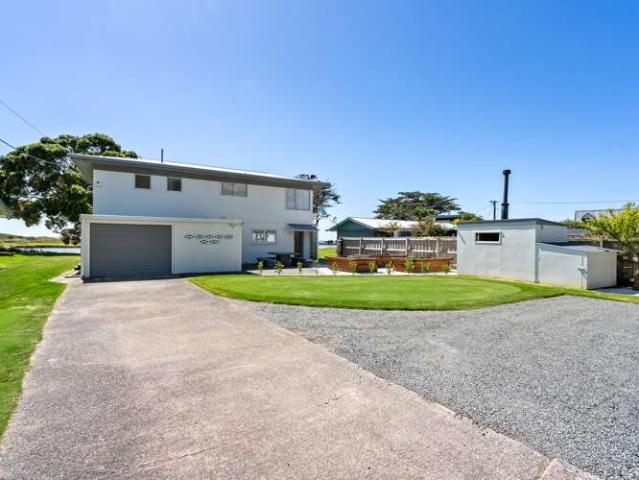 House for sale in Waipu Cove, Northland