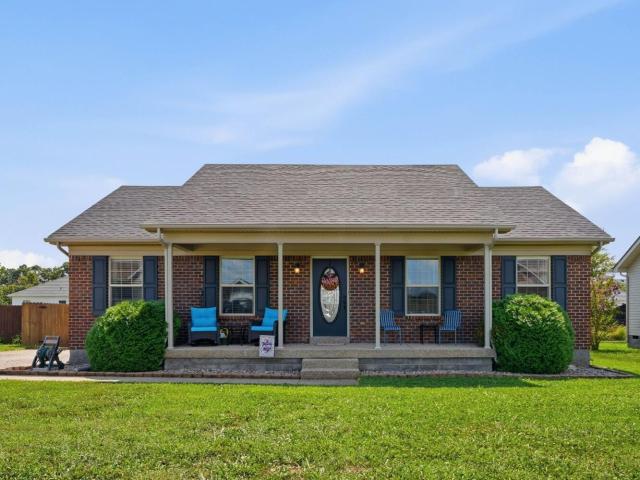 House for sale in Mount Washington, Kentucky