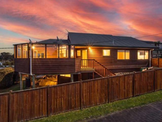 House for sale in Blockhouse Bay, Whau