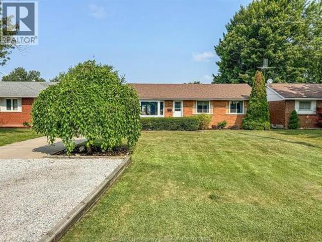 House for sale in Essex, Ontario