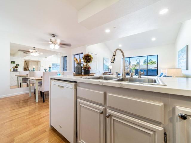 Condo for sale in Fremont