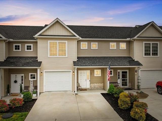 Townhouse for sale in Virginia