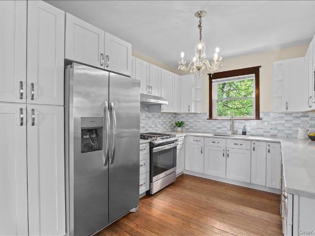 House for sale in Hawthorne, New York