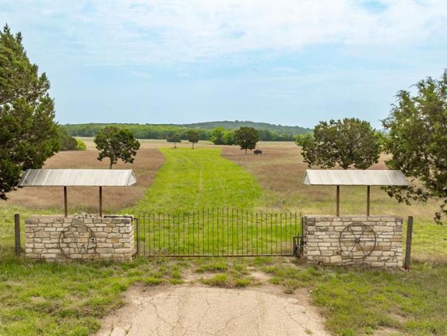 Property for sale in Hamilton, Texas