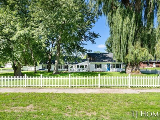 House for sale in Casnovia, Michigan