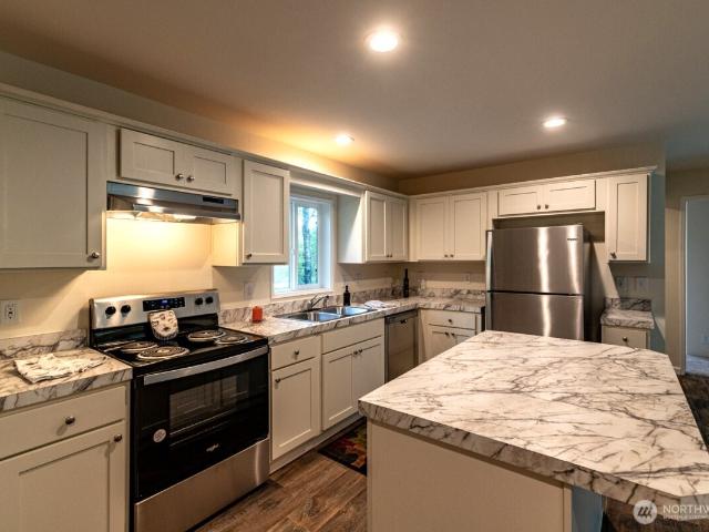 House for sale in Tahuya, Washington