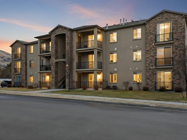 Condo for sale in Centerville, Utah