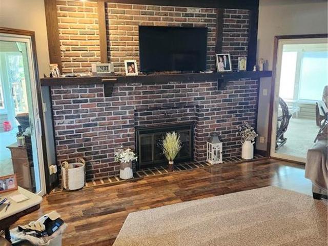 House for sale in Freeman, Missouri