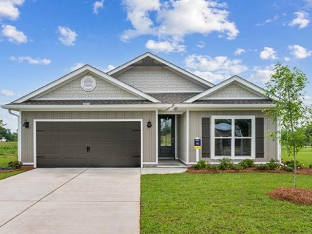 House for sale in Elberta, Alabama