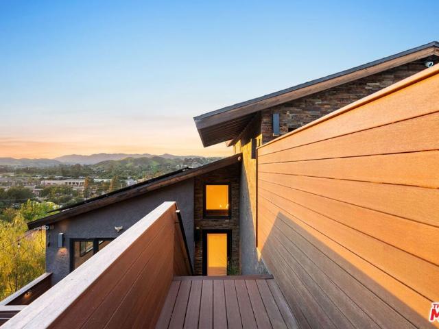 House for sale in Agoura Hills, California