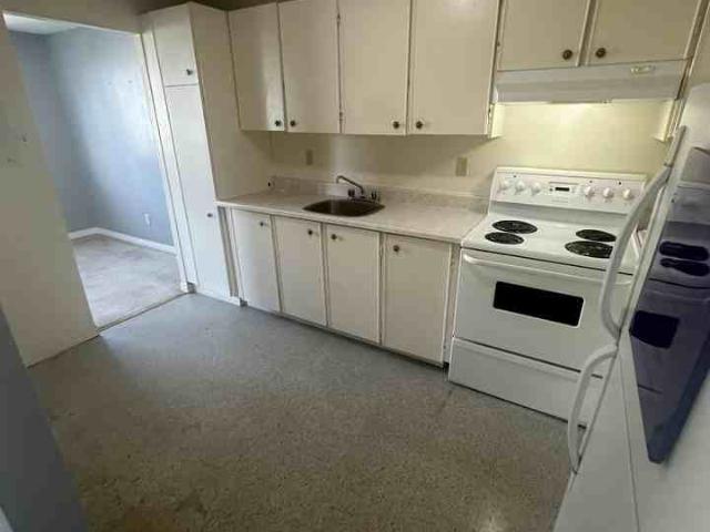 Apartment for rent in Bay, Ottawa