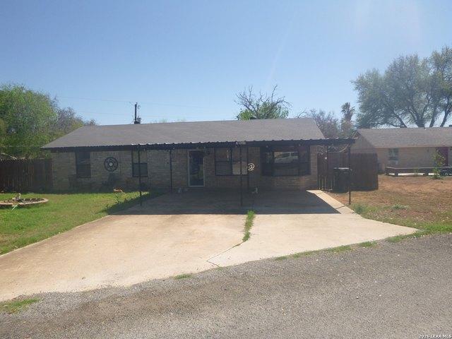 House for sale in Pearsall, Texas