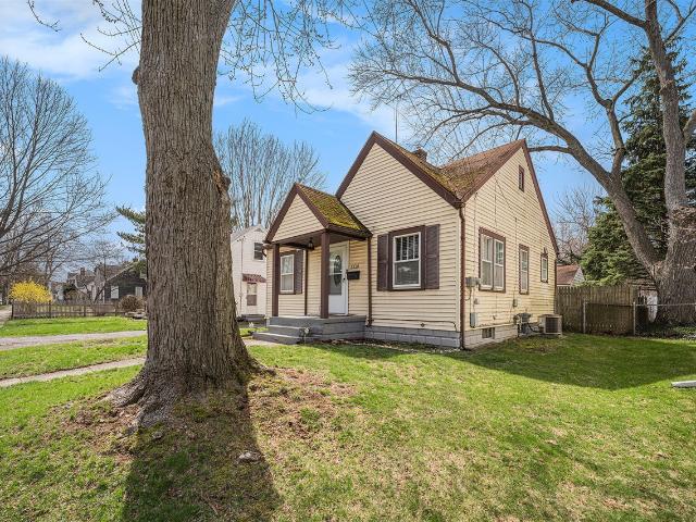 House for sale in Kalamazoo House for sale in Kalamazoo
