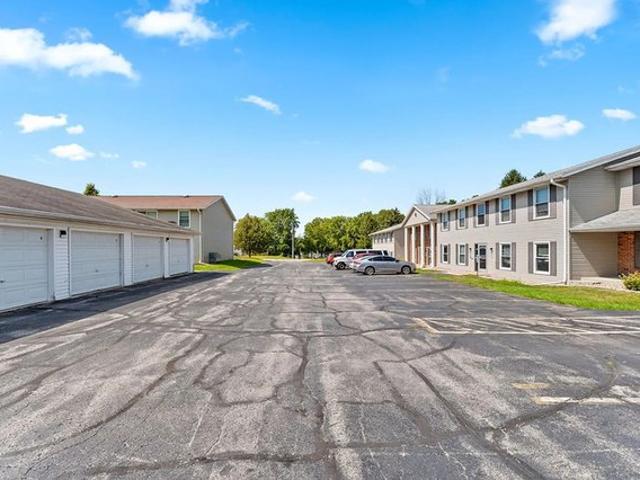 House for sale in Schmitt Park, Green Bay