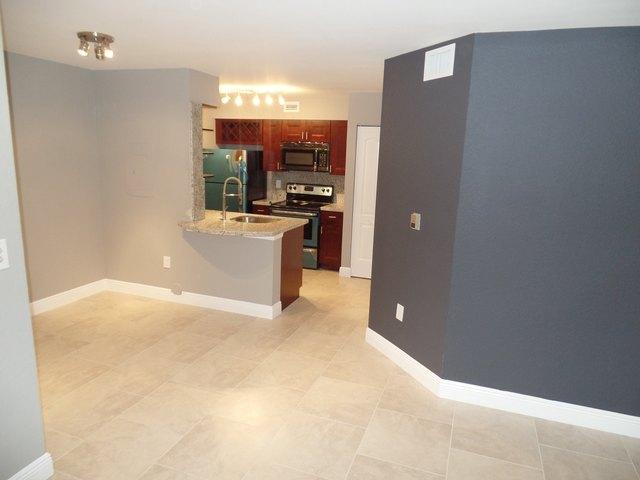 Condo for rent in Oakland Park, Florida