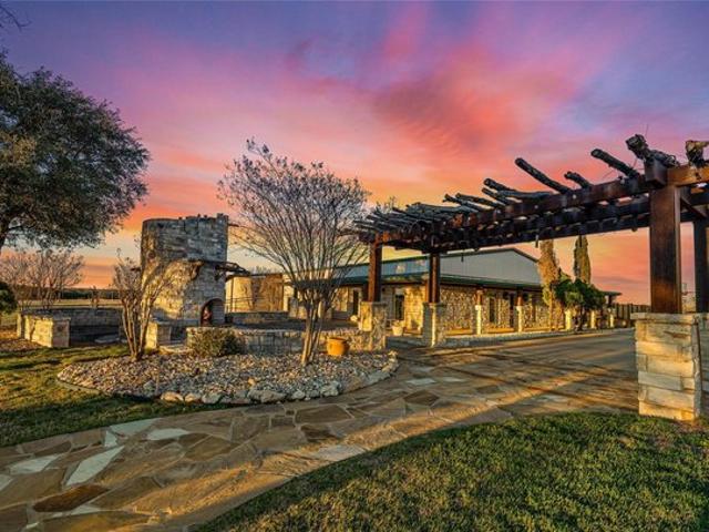 Farm for sale in China Spring, Texas