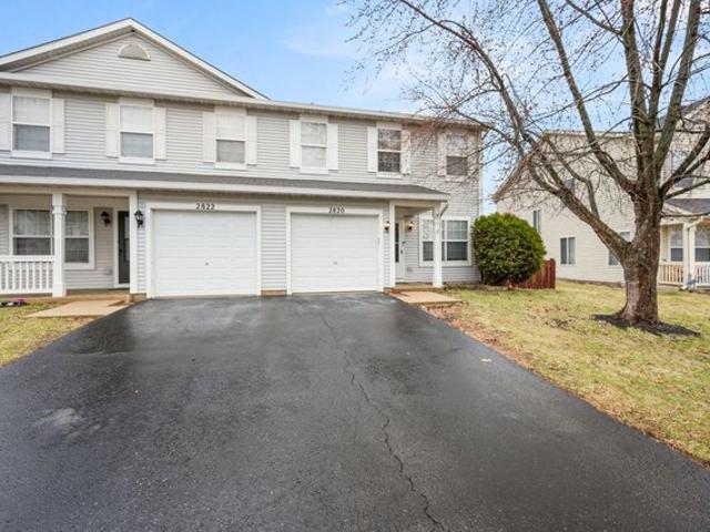 Townhouse for sale in Montgomery, Illinois