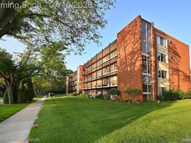Condo for sale in Royal Oak, Michigan