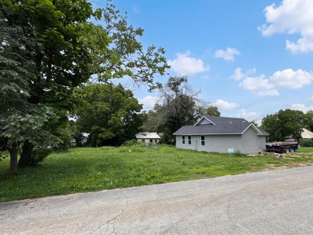 House for sale in Barry, Missouri