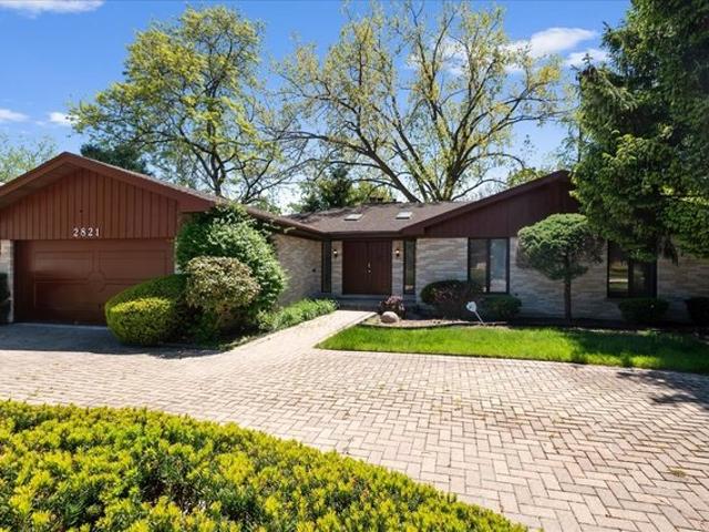 House for sale in Glenview, Illinois
